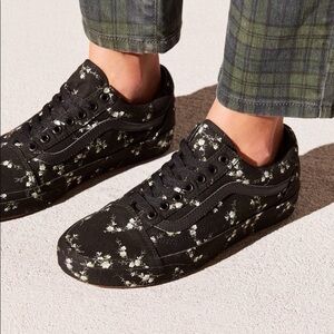 VANS Old Skool Sk8 Low Midnight Floral Black Skate Shoes (Size 8 Women, 6.5 Men)